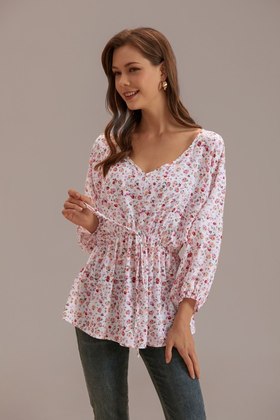 Wholesale V Neck 3/4 Length Sleeve Elastic Waist Top Floral