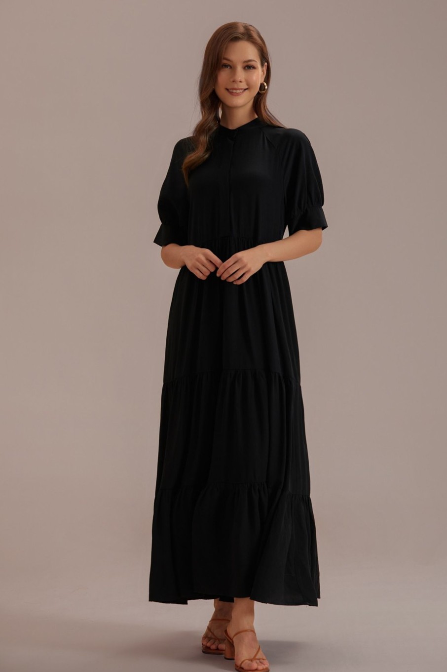 Best Short Sleeve High Neck Tiered Maxi Dress Black