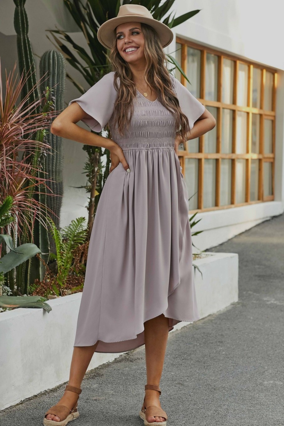 Wholesale Short Sleeve V Neck Maxi Dress Lightpink