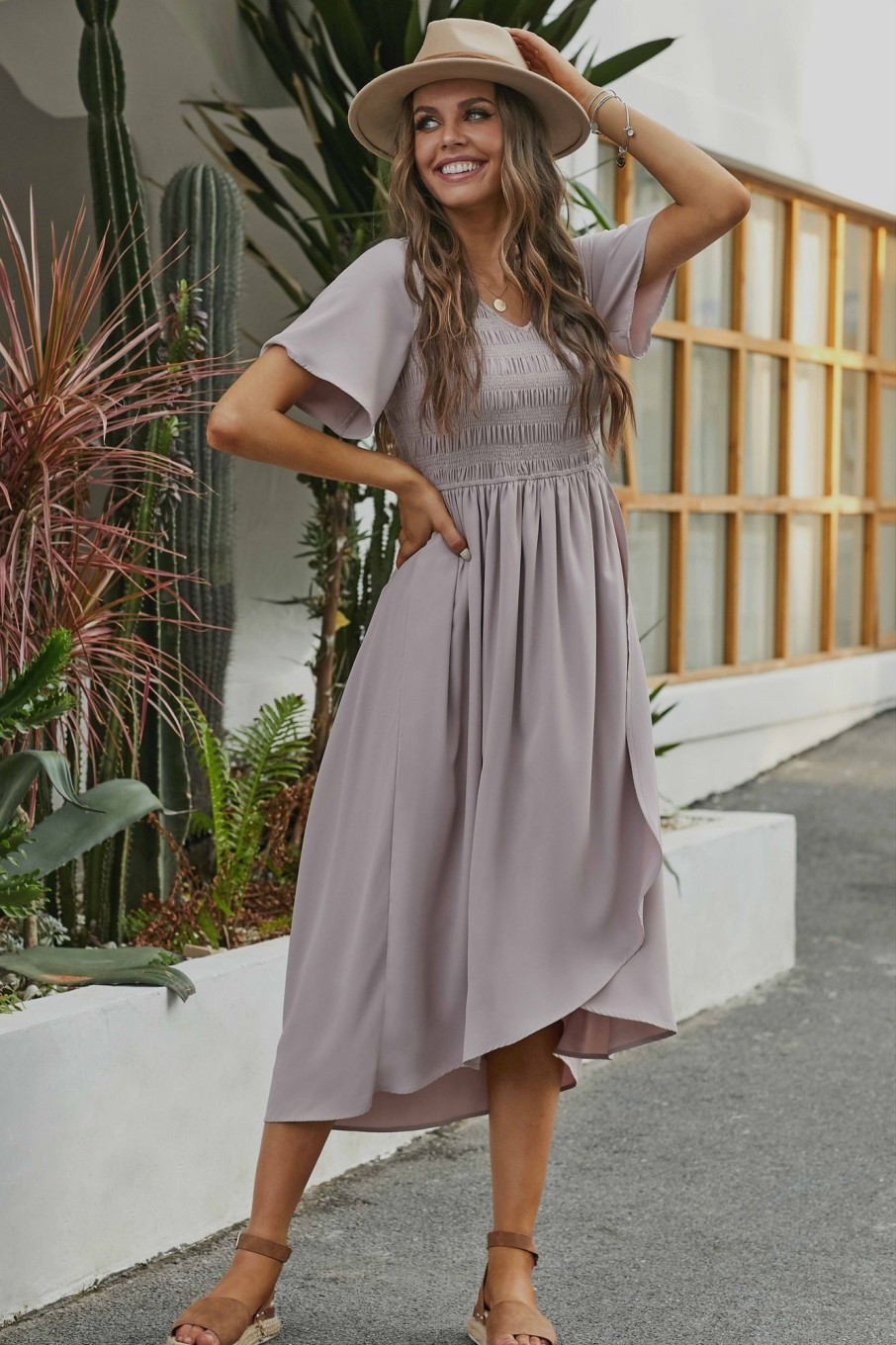 Wholesale Short Sleeve V Neck Maxi Dress Lightpink