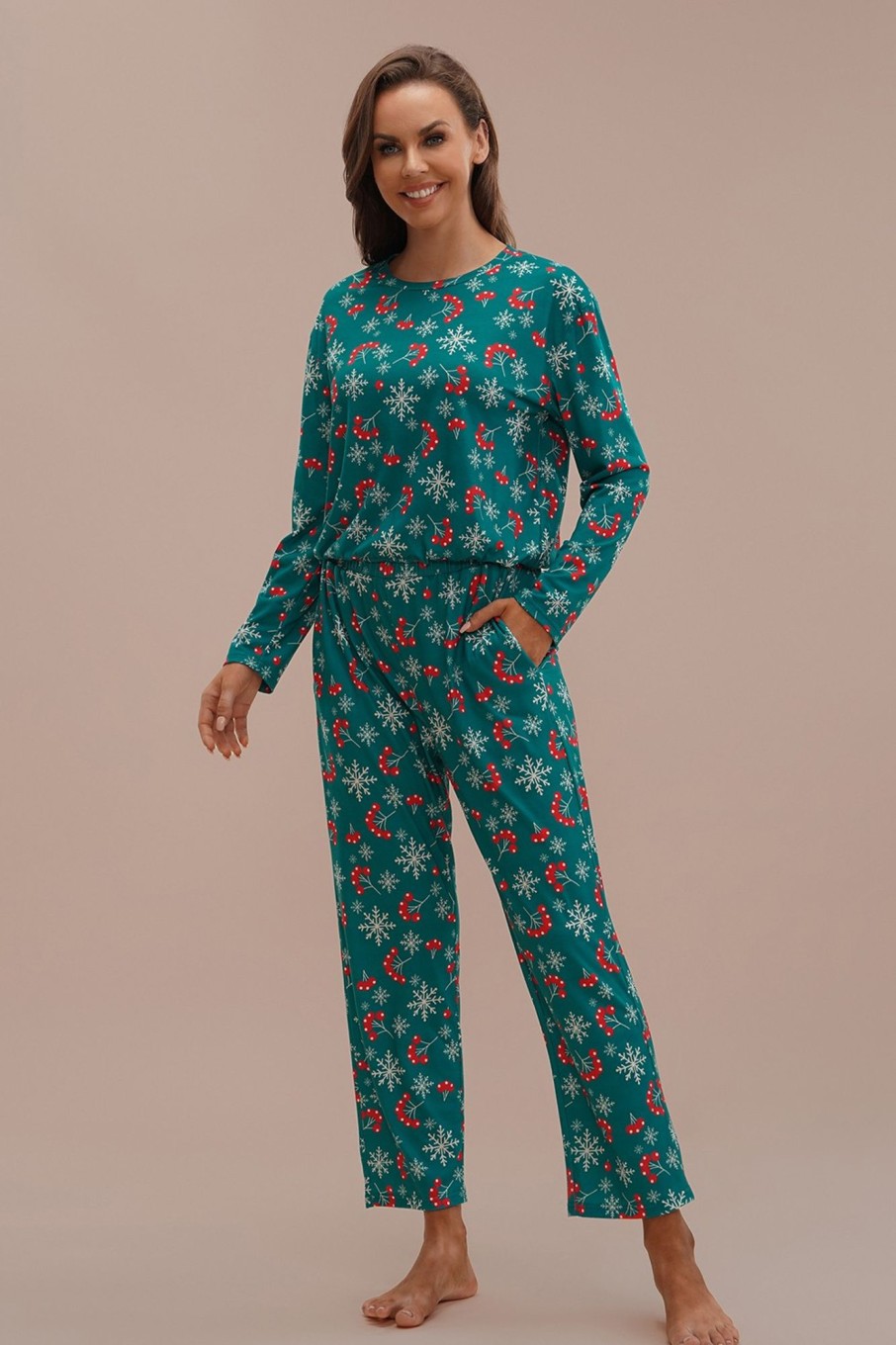 Wholesale Snowflake Print Long Sleeve Round Neck Pj Set Dark Green