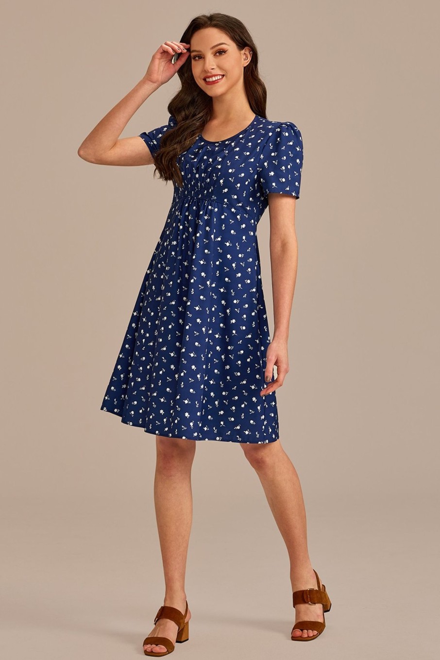 Best Navy Floral Short Sleeve Round Neck Smocked Midi Dress Navy Blue