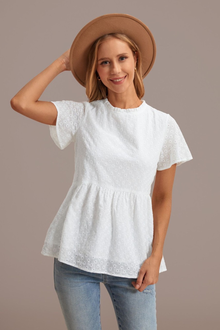 Wholesale White Hollow Embroidery Flowers Round Neck Short Sleeve Blouse Ivory