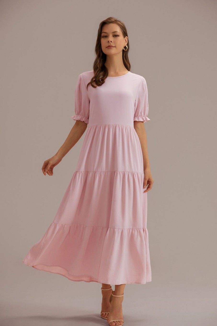 New Short Ruffle Sleeve Round Neck Tiered Midi Dress Pink