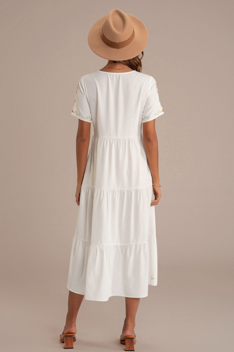 Wholesale White Floral Embroidered Short Sleeve Round Neck Tiered Midi Dress Cream