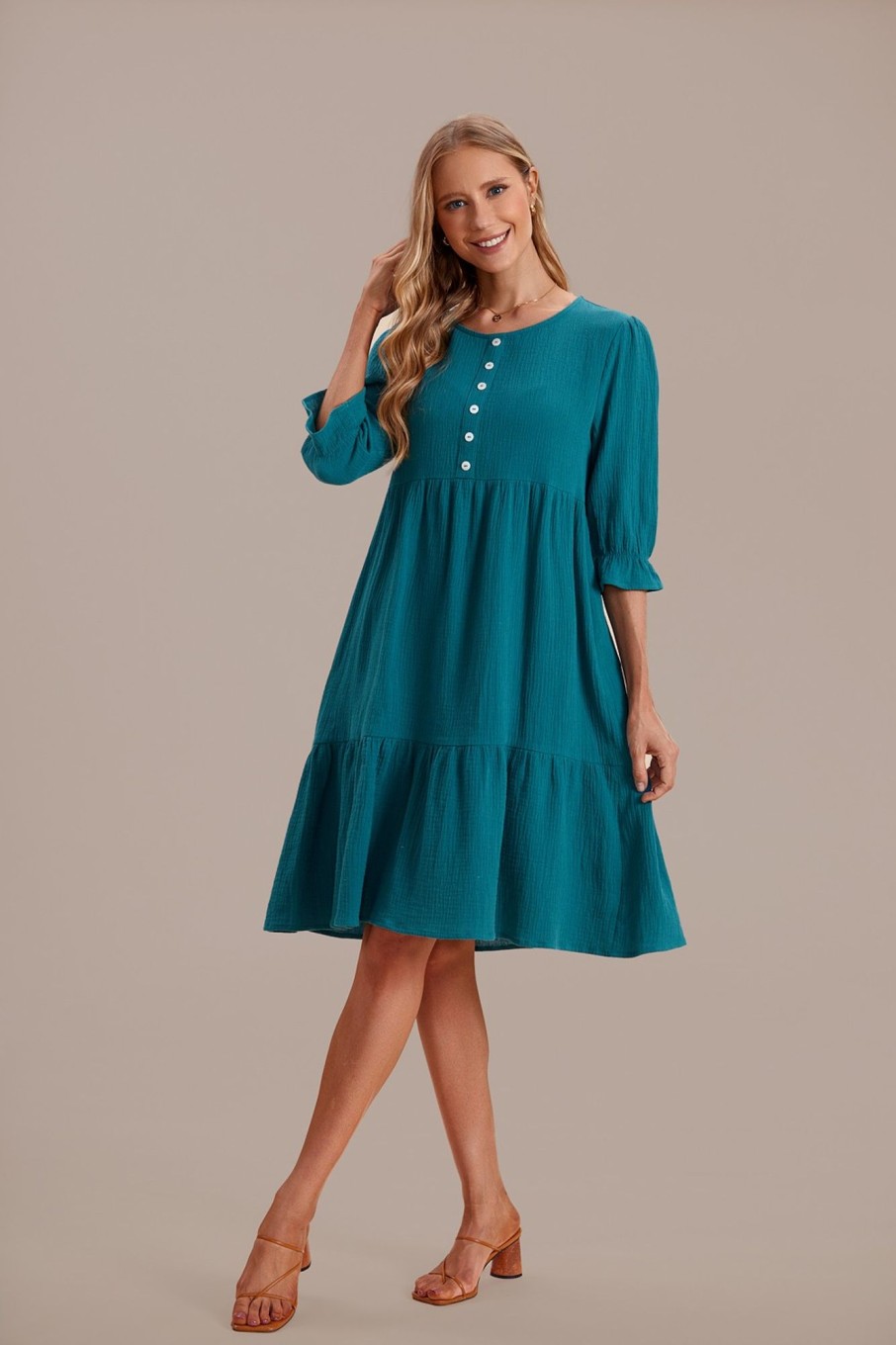 Wholesale Puff 3/4 Length Sleeve Button Up Tiered Midi Dress Green