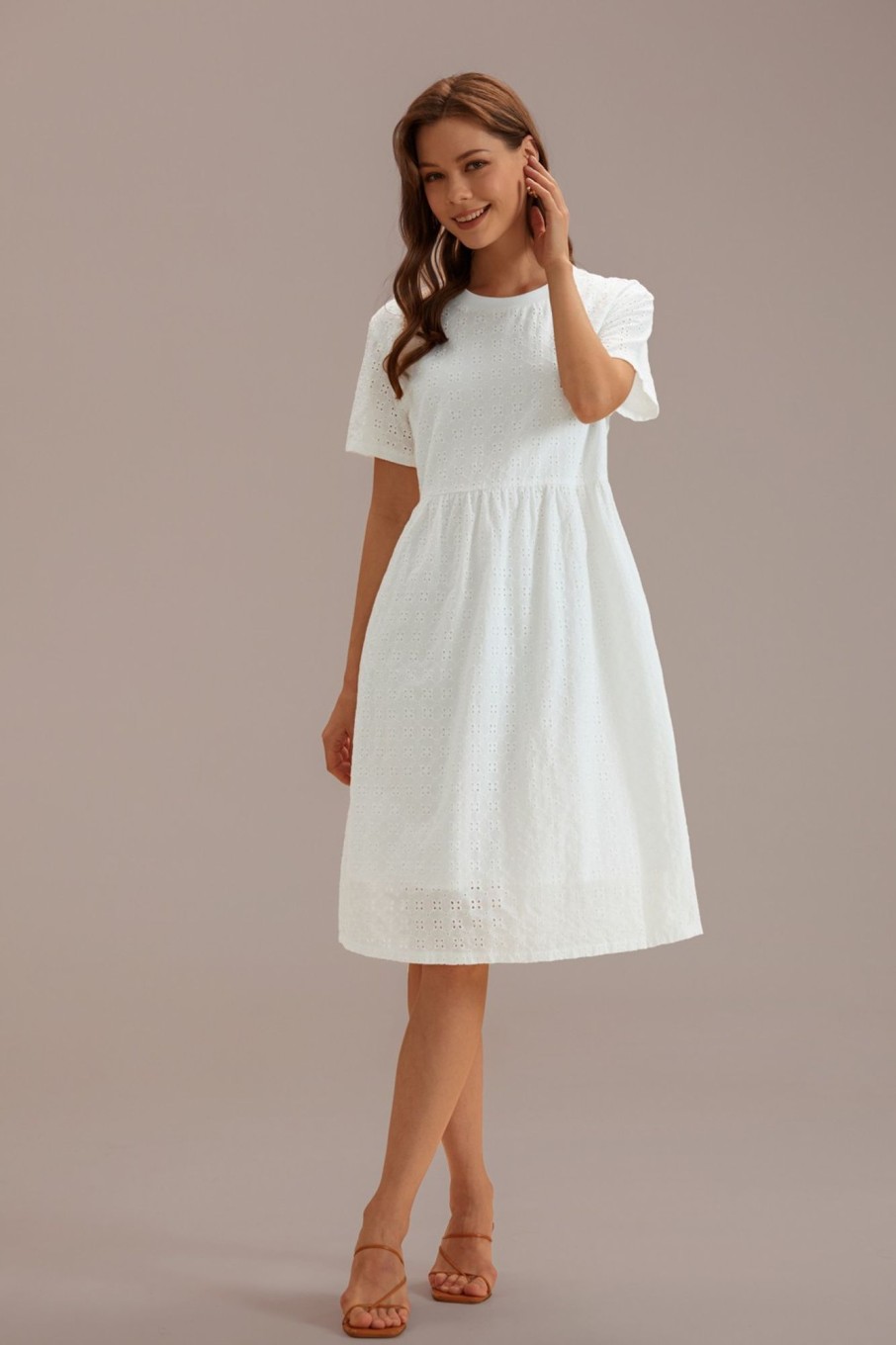 Best Short Sleeve Round Neck Midi Dress White