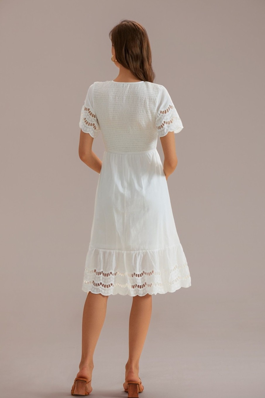 Hot Short Sleeve V Neck Hollow Irregular Hem Dress White