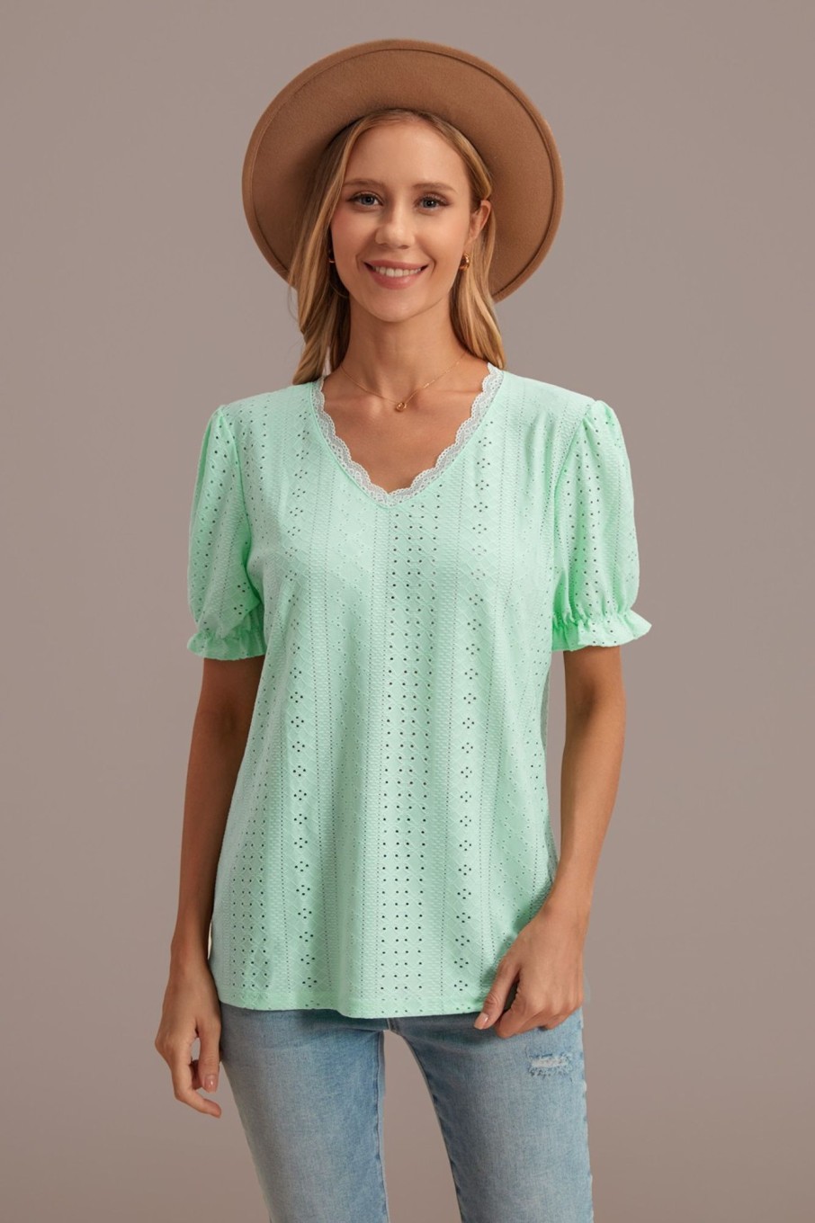 Wholesale Short Puff Sleeve V Neck Hollow Blouse Green