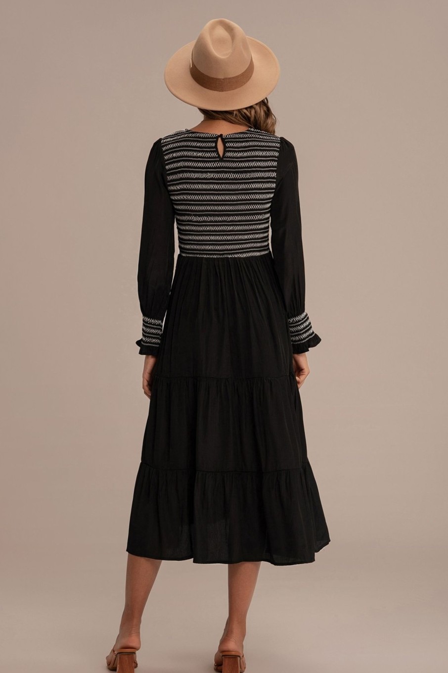 Online Long Sleeve Round Neck Stripe Shirring Midi Dress Black