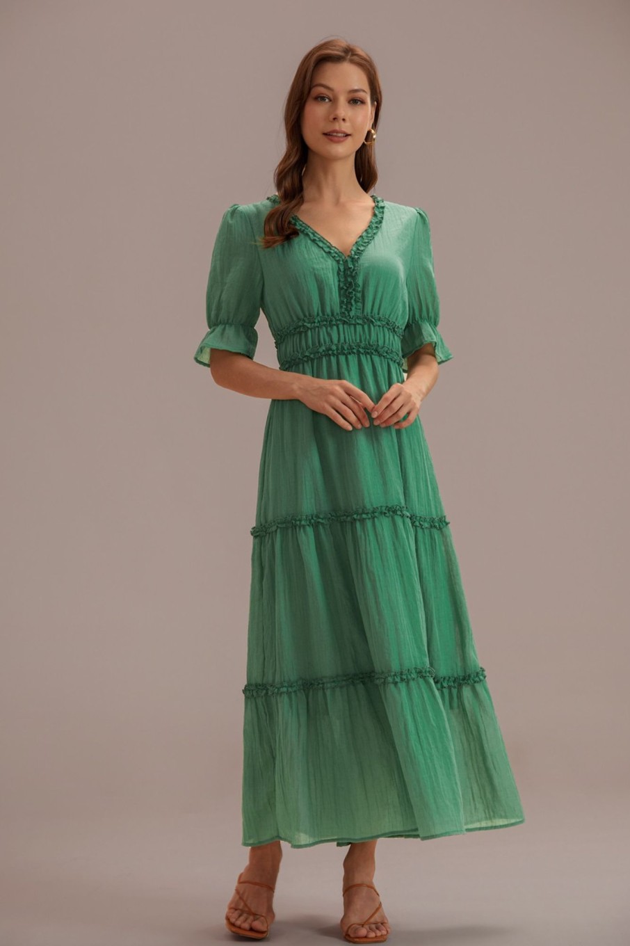 Best Half Ruffle Sleeve V Neck Tiered Maxi Dress Green