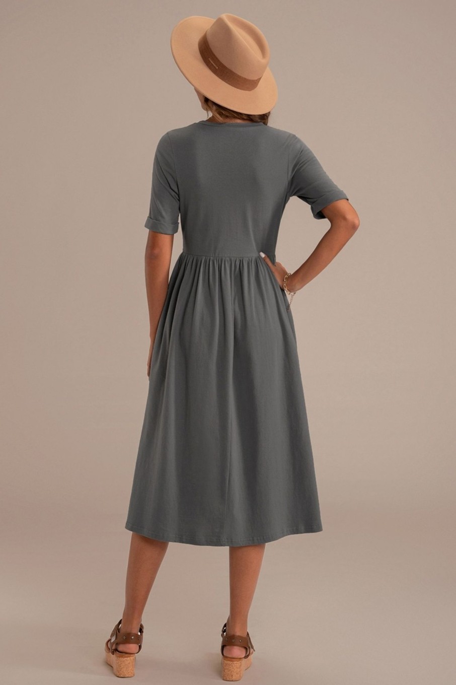 Online Short Sleeve Round Neck Casual Midi Dress With Pockets Green