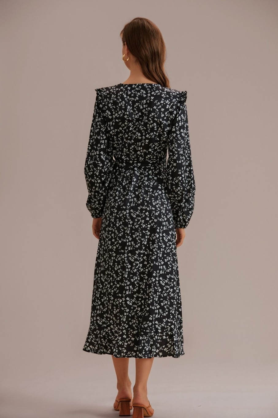 Hot Floral Long Sleeve V Neck Midi Dress Black