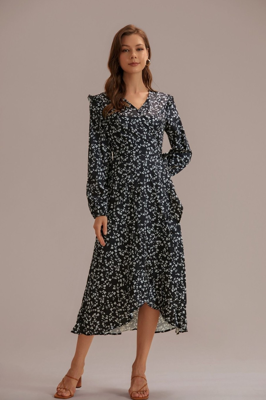 Hot Floral Long Sleeve V Neck Midi Dress Black