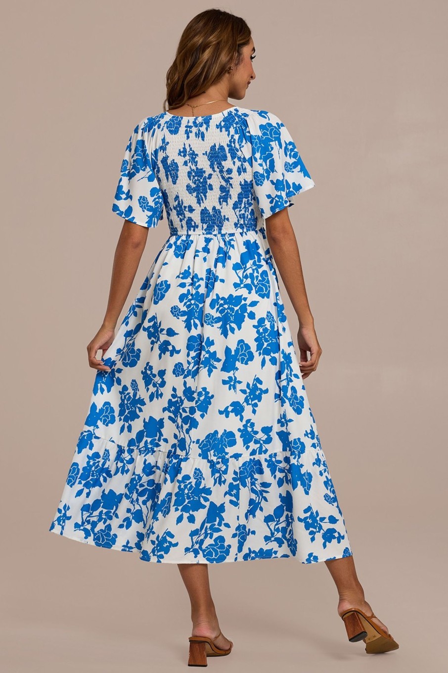 Wholesale Floral Short Sleeve V Neck Smocked Midi Dress Blue