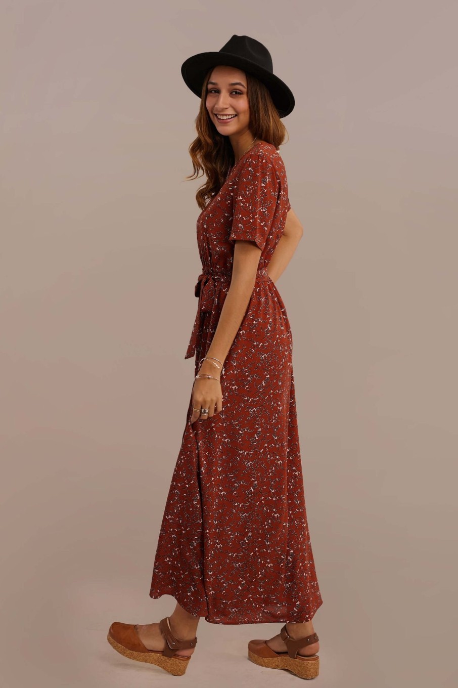 Online Short Sleeve Round Neck Elastic Waist Along With A Belt Tie Floral Maxi Dress Rust