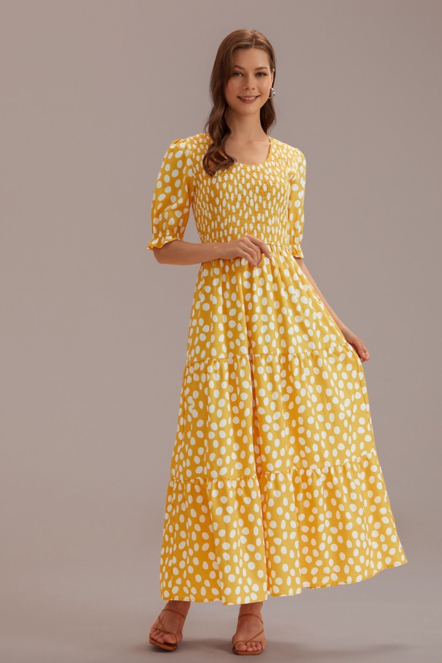 Wholesale Polka Dots Short Sleeve Round Neck Maxi Dress Yellow